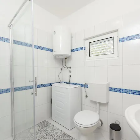 Luka Zaton Obrovacki